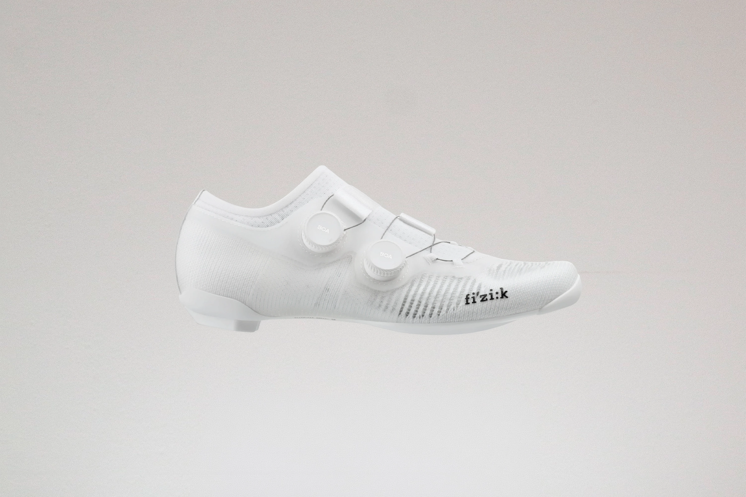 Fizik Vega Carbon